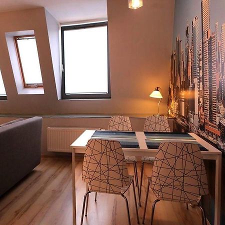 Estúdio Apartamento de 35m2 com 1 banheiro privativo em Centro de Poznan Poznań Exterior foto