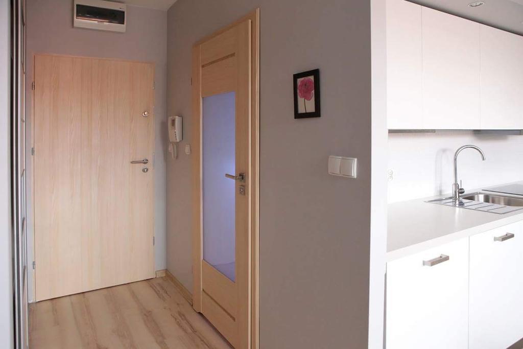 Estúdio Apartamento de 35m2 com 1 banheiro privativo em Centro de Poznan Poznań Exterior foto